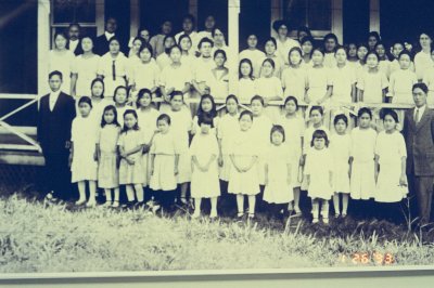 한인여자학원 (1915) 이승만 박사는 1916년 한인여자학원을 한인여자성경학원으로 바꾸고 국어와 영어를 가르졌다. 한인기독학원의 전신 Korean Girls Seminary, the predecessor of Korean Christian Institute.